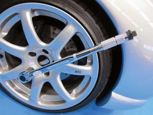 Laser Tools Torque Wrench 1/2 Inch Drive 42 - 210 Nm with Case 0316LT - 0316Image3.jpg
