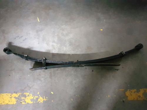 Single Nissan Navara REAR LEAF SPRINGS and Fitting Kit 0079250K-SP - 20181119_181154.jpg