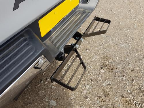 Maypole 80cm Black Heavy Duty Double Sided Towstep MP3462 - Maypole3462_FITTED.jpg