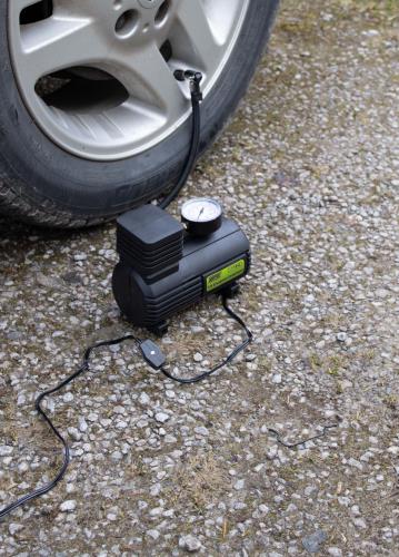 Maypole EMERGENCY 12V AIR COMPRESSOR MP7942 - Maypole7942COMPRESSORINSITUPLC.jpg