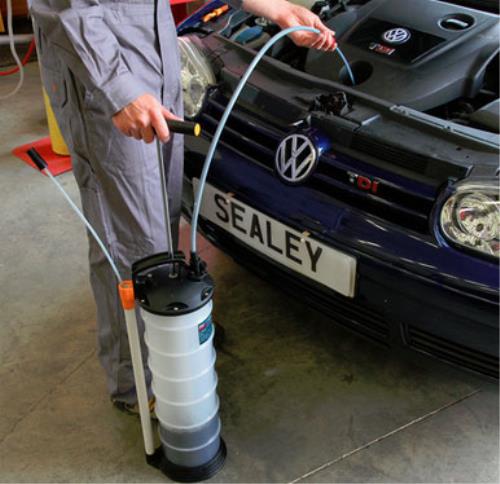 Sealey Tools 6.5 Litre Manual Vacuum Oil & Fluid Extractor TP69-SEA - TP69Image2.jpg